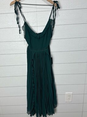 NWT Lulus Green Dress XXS